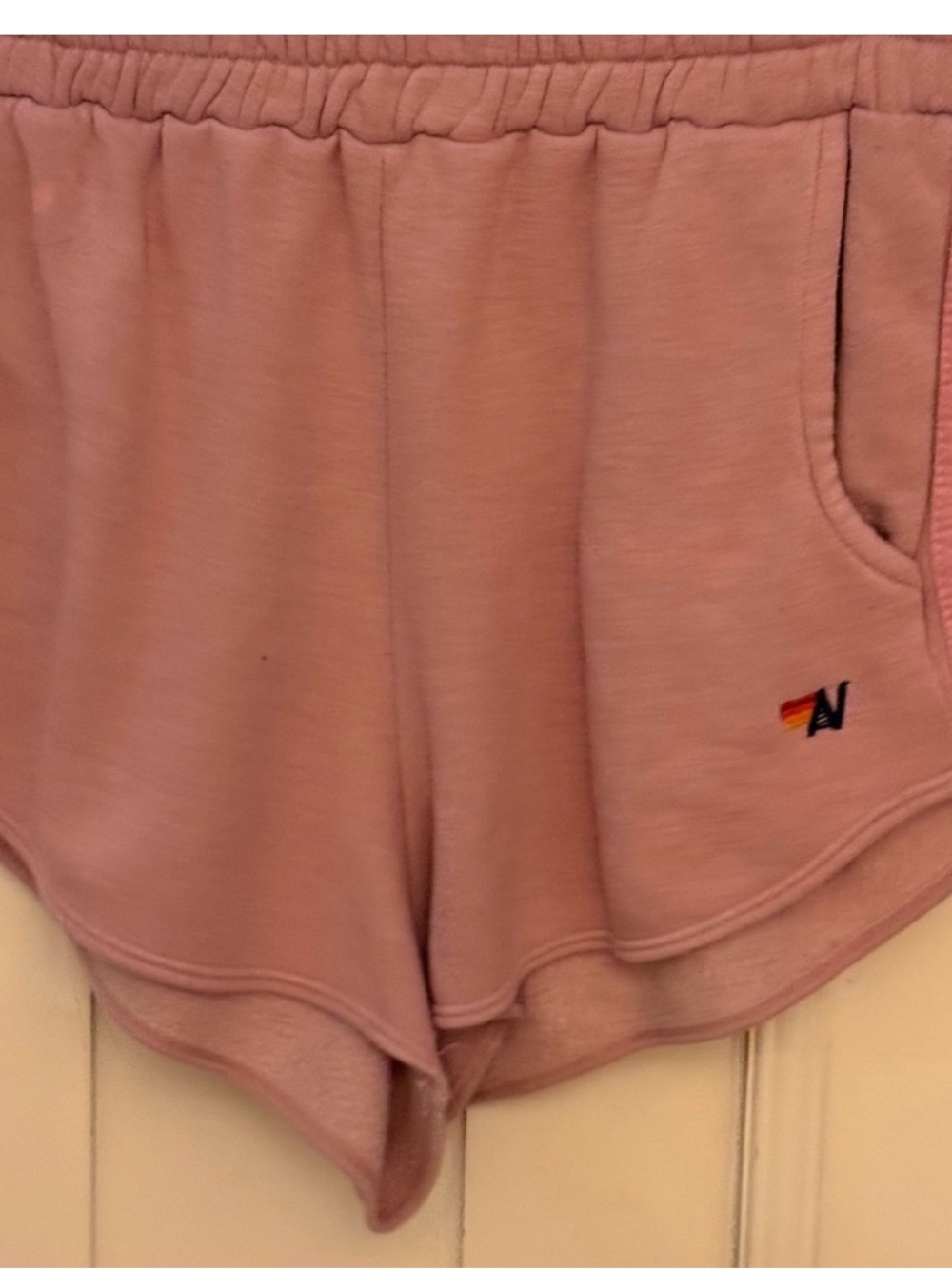 AVIATOR NATION 5 STRIPE LOUNGE SHORT MAUVE/ PINK/GREEN sz M - Picture 2 of 5